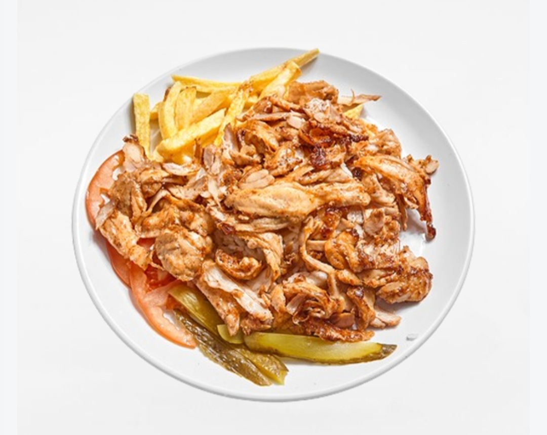 Tabakta porsiyon tavuk döner